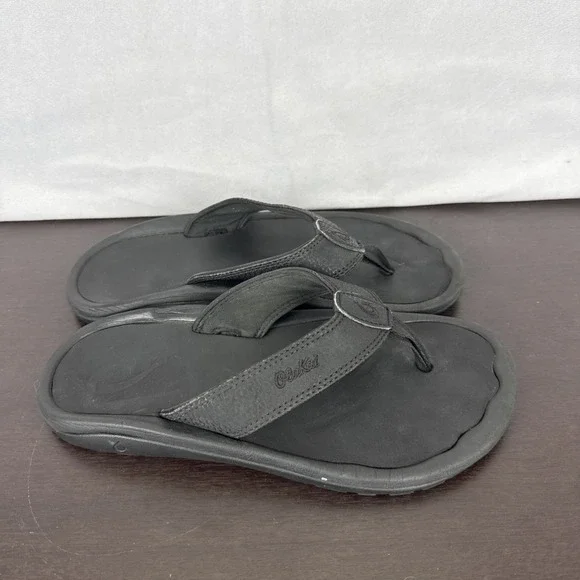 Olukai Ohana Sandals Women's Size 8/8.5? Black Leather Rubber Flip Flops Summer - Picture 2 of 10